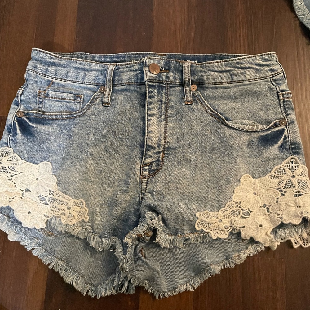 Jean shorts with lace detail!